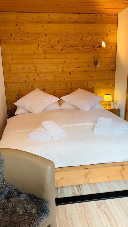 Ferienwohnung Talhaus 劳特布龙嫩 外观 照片